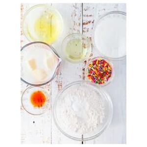 BAKING INGREDIENTS & EDIBLES