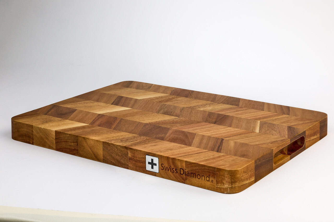 CUTTING BOARD 50X38X3CM HERRINGBONE - SWISS DIAMOND