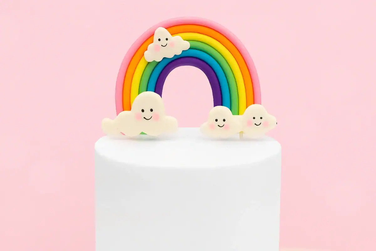 CAKE TOPPER RAINBOW CLOUD - ICONIC - Image 2